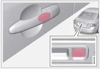 Models with keyless drive have a pressure-sensitive area on the outside door